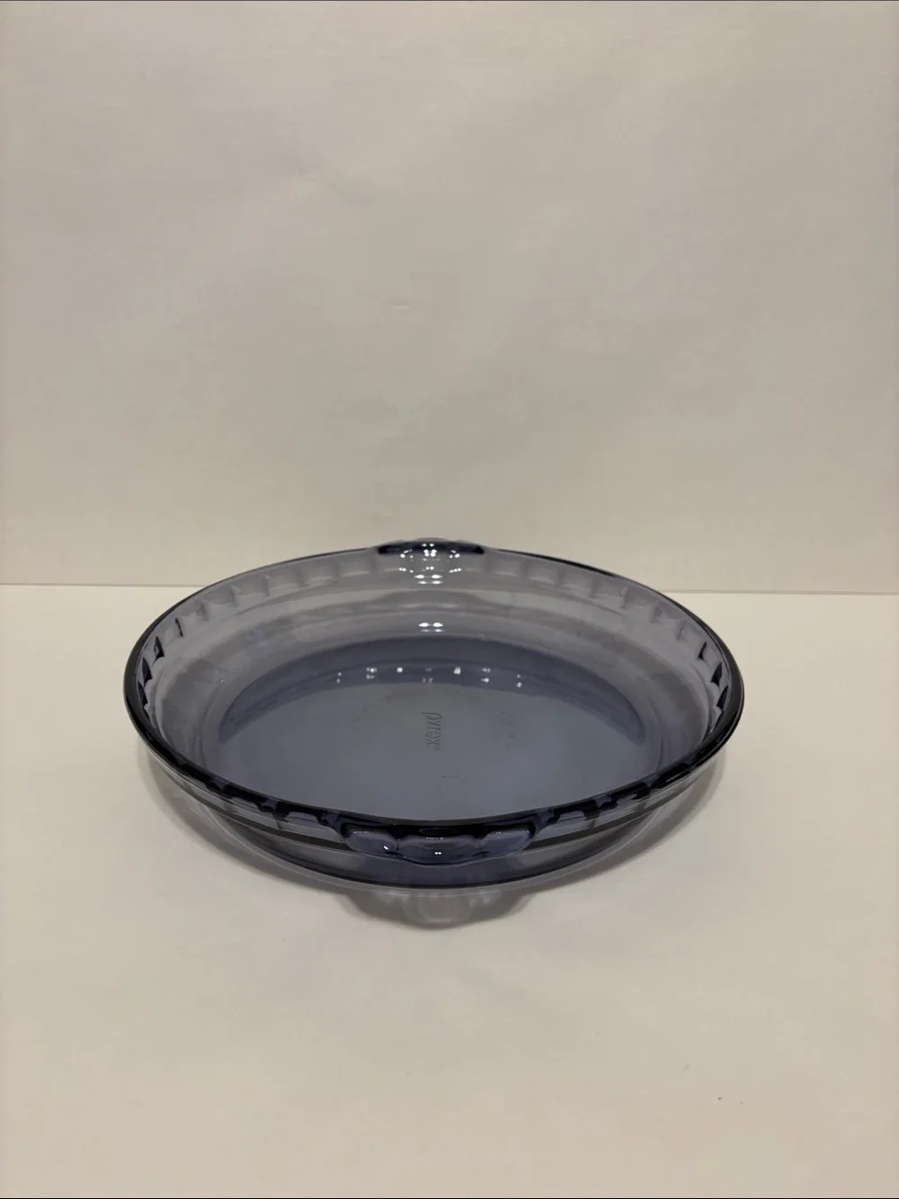 VINTAGE PYREX Amethyst purple pie plate 9.5